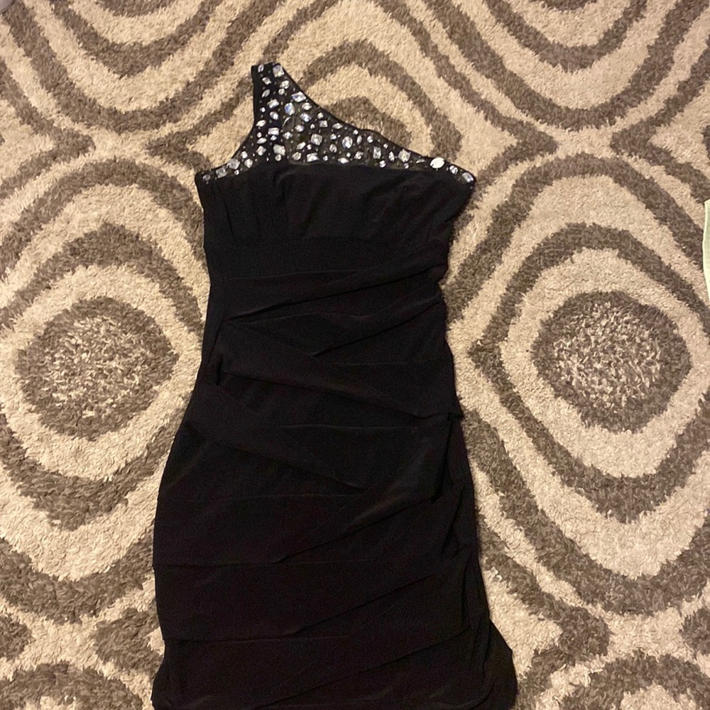 One shoulder black dress